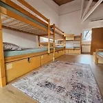 Hostel Leopold Chillout *