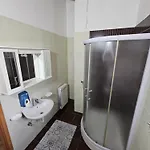 Leopold Chillout Hostel *