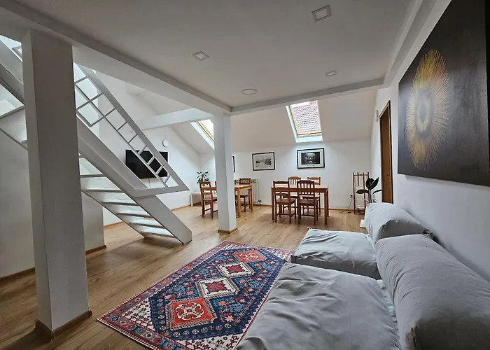 Leopold Chillout Hostel